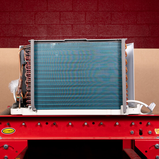 9,000 BTU Gree TTW With Heat Pump - 208v / 20A Product Image 4