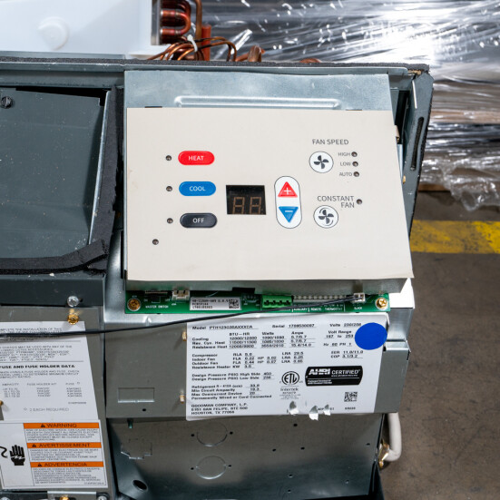 PTAC Unit - REFURB - Grade AA - 9K - 230v - 20 A - Electric Heat - Digital - A - Amana - 1 Product Image 4